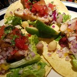 Mexican Dining AVOCADO - チキンタコス　基本２ｐですが追加可能