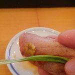 すしざんまい - あぶりトロ・手で食す