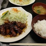 まつもとの来来憲 - 大とんてき定食 1,725円 トン汁、ライス、お漬物お代わり可