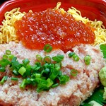 豊寿丼丸 - イクラねぎとろ丼ネタ盛