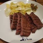 牛たん炭焼 利久 博多駅店 - 