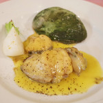 サンク・オ・ピエ - オーストラリア産グリーンリップアワビのロースト シェリー酒のソース