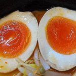 北海道チューボー - 北海道チューボー 八重洲店 札幌熟成 味噌玉子ラーメンの半熟味玉