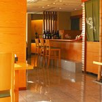 風和 - 明るい店内