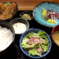 鯖とか烏賊とか真とか - 「活き鯖定食」(1200円)。