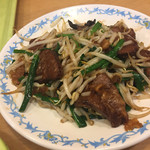 北京餃子 - 2017年3月。ニラレバ炒め450円。レバーデカい！