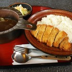 和風カレー処 三休庵 - 野菜カレートンカツトッピング。