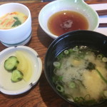 竹美屋 - 茶碗蒸し、味噌汁