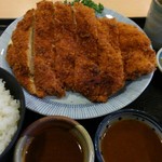 和風レストラン　ふくしま - ジャンボチキンカツ定食　\820-
味噌タレとドミグラスタレ。下にはスパゲティー、サラダとマヨネーズが隠れる