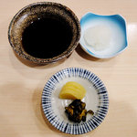 天ぷら　安住 - 天つゆ・大根おろし・漬け物 2011.01.11