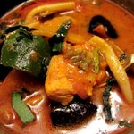 インド家庭料理 ラニ - チキンサブジです　たっぷり野菜にスープ状のカレー