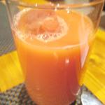 トラットリア ダイ パエサーニ - ブラッドオレンジジュース　￥600