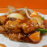 仁仙 - 酢豚は大きな豚肉がたくさん入っています♪