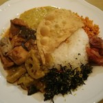 Kinguraionsurirankaresutoramba - スリランカカレー 4種のプレート 1,200円