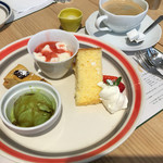 ゆとりの空間 - デザートプレート1188円