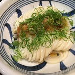 梅田はがくれ - 麺のウマさに驚く