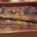 うなぎ亭 友栄 - おいしそう・・・。