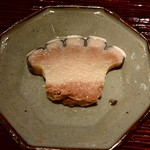 東麻布 天本 - ミンククジラ(和歌山)のハラス部分(生)