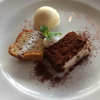 37 Steakhouse & Bar - 