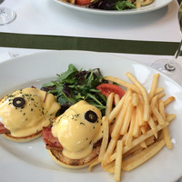 37 Steakhouse & Bar - 