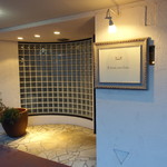 2017.03 覚王山駅から杉山徐学園高校を目指した先です。