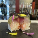 日本料理 TOBIUME - 凌ぎ　SABA押す