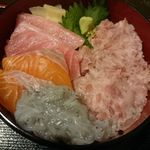 本日の海鮮丼