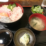 本日の海鮮丼 食べログワンコインランチ価格：税込540円