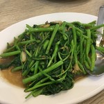SOMBOON SEAFOOD - 空芯菜炒め