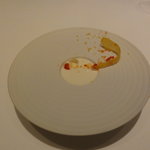 フロリレージュ - ①自家製チーズ＋マイクロトマト・からすみ