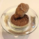 ラ・リューン - メニューＡ 2625円 の牛蒡パウダーの紅あずまを使った甘いお芋　乾燥させたお芋のパウダー添え