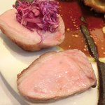 ラ・リューン - メニューＡ 2625円 の酵素ポークのポワレ 焼き茄子とアンチョビのソース