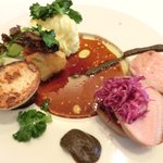 ラ・リューン - メニューＡ 2625円 の酵素ポークのポワレ 焼き茄子とアンチョビのソース