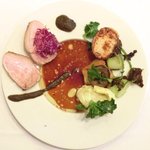 ラ・リューン - メニューＡ 2625円 の酵素ポークのポワレ 焼き茄子とアンチョビのソース