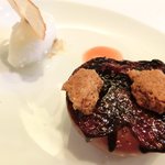 ラ・リューン - メニューＡ 2625円 の紅玉のリンゴのオープン焼き クレームブリュレ仕立て タイムのソルベ