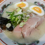 塩ラーメン800円+たまご100円