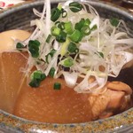 炭火串焼 初代バッジョ - 鶏手羽大根煮