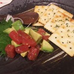 炭火串焼 初代バッジョ - 鮪とアボカドのタルタル