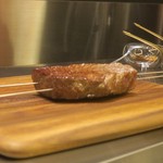 あもん ヨコ - メインの登場