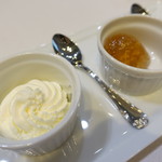 レストラン エフ アオヤマ - バターとジャム