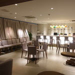 レストラン エフ アオヤマ - 待合室