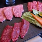 トラヤ - 宮崎牛焼肉ランチ　￥1800

上カルビ・上ロース・上モモ、サラダ、わかめスープ、ご飯