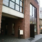 ジョンティ アッシュ - お店はこちらのビルの2階