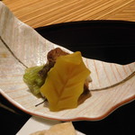 嵯峨沢館 - 若牛蒡　大徳寺麩　柊南瓜