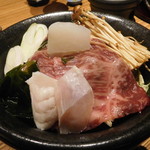 嵯峨沢館 - 焜炉　源泉土鍋蒸し　夢咲牛　地ふぐ