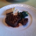 レストラン レヴェリエ - 牛ヒレ肉のステーキ