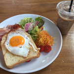 Racines FARM to PARK - スペシャルモーニングプレート700円カフェコンレチェ250円