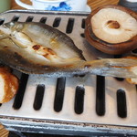 嵯峨沢館 - 幼鮎の干物と地物焼