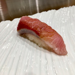 Sushi Akatsuki - 天然のブリ