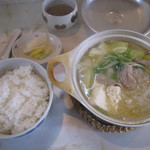 益味食堂 - 20170311　肉鍋定食　750円